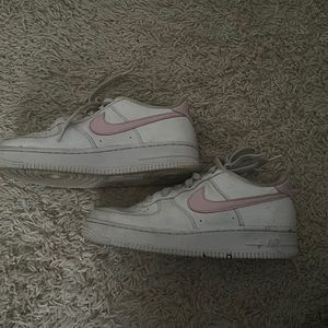 air force 1’s pink